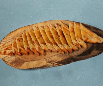 Kaşarlı Pide